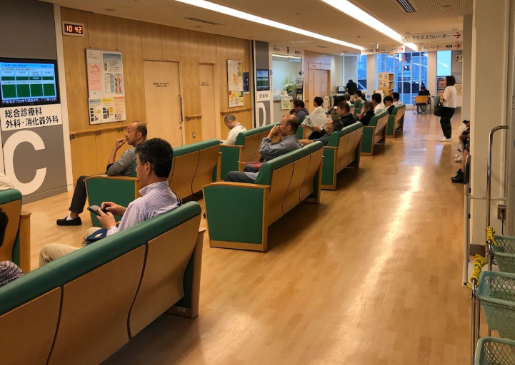 JR東京総合病院の院内画像2